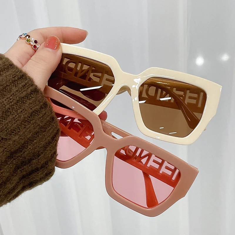 Luxusní Značka Designer Ženy, Sluneční Brýle 2021 Módní Nadrozměrné Náměstí sluneční Brýle Muži Retro Dutý Dopis Brýle UV400 Brýle