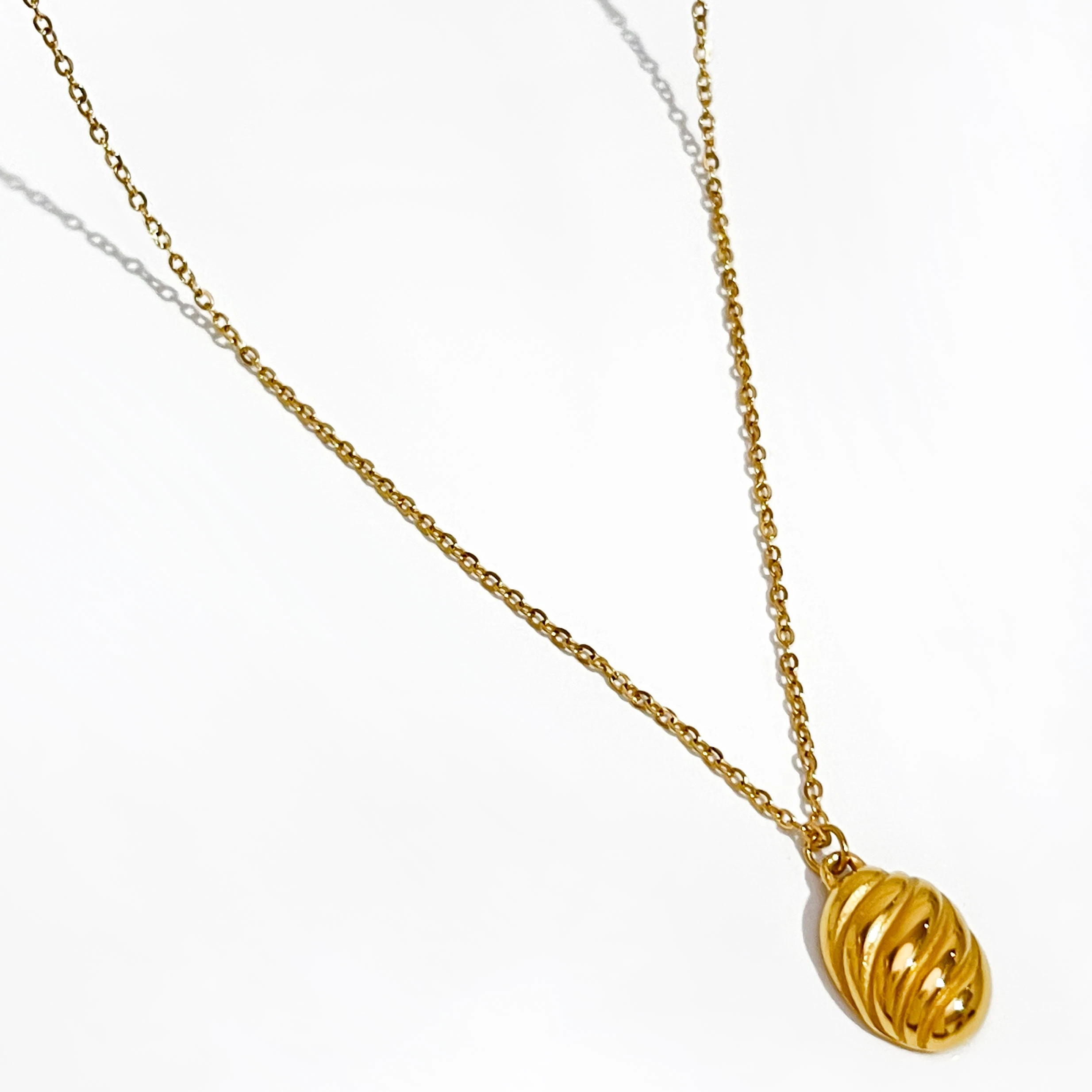 Peri'sbox Tak Roztomilý Zlaté Barvy Chléb Přívěsek Náhrdelník Pro Ženy Titan Ocel Minimalistický Vrstvený Náhrdelník, Šperky, Módní 2021